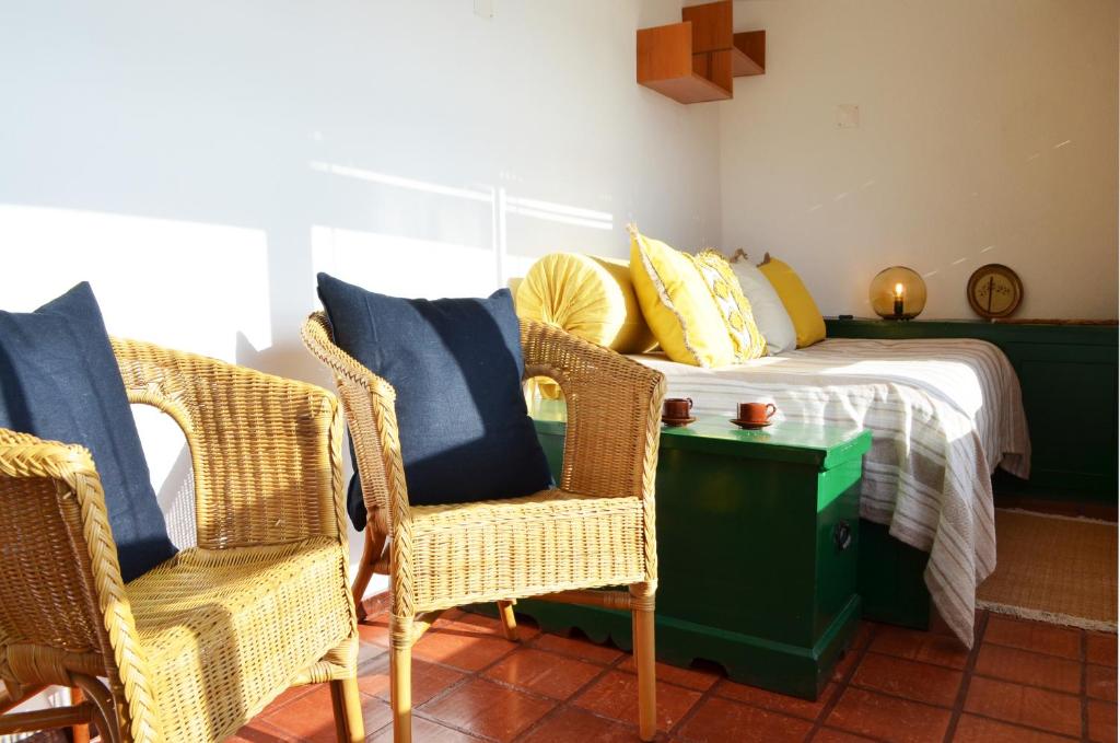 Sesimbra 1111 room 2