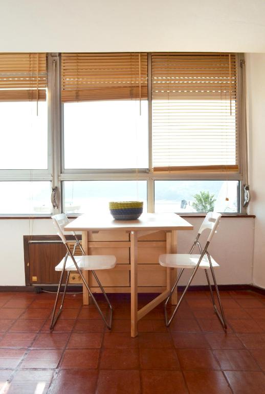 Sesimbra 1111 room 4